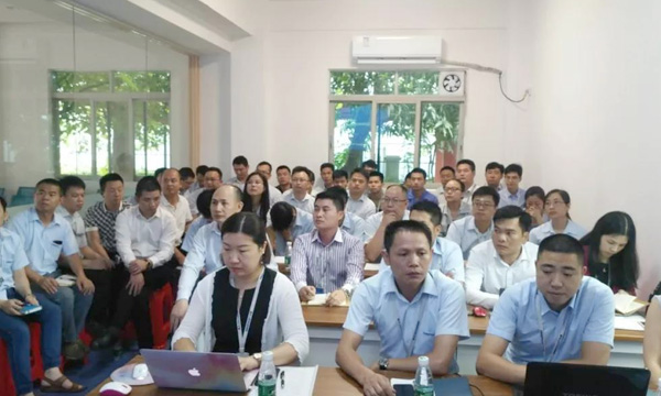 聚焦目的，，，全力以赴——2018年贝斯特年中聚会圆满举行